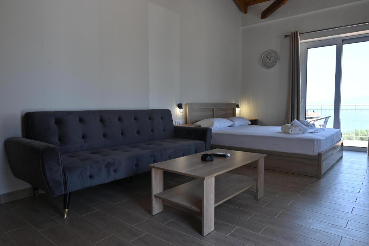Lithino Rooms Kalamata Exteriör bild
