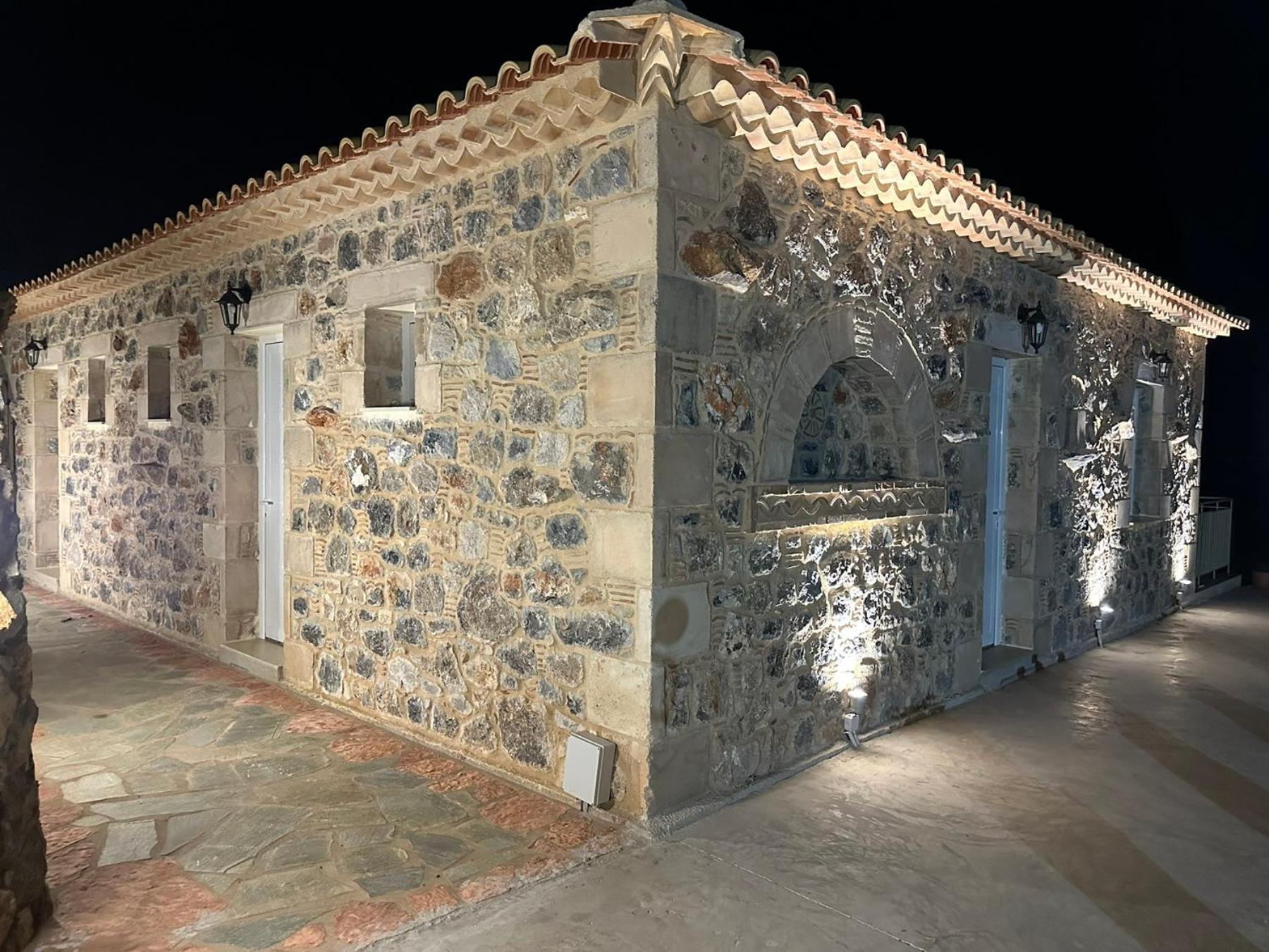 Lithino Rooms Kalamata Exteriör bild